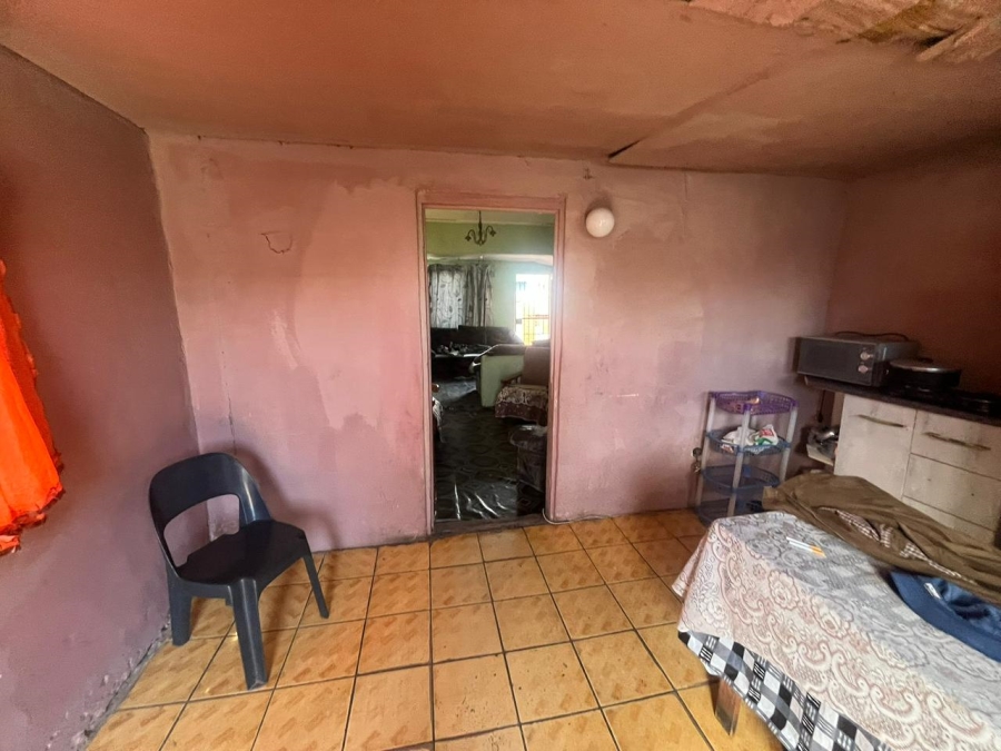 2 Bedroom Property for Sale in Kwazakhele Eastern Cape